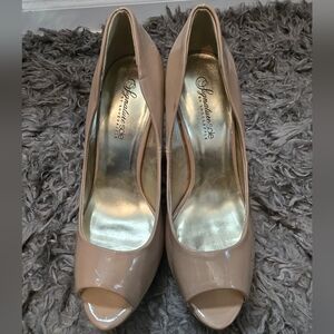 Shoe Dazzle Signature Sole Nude Peep-toe Pumps